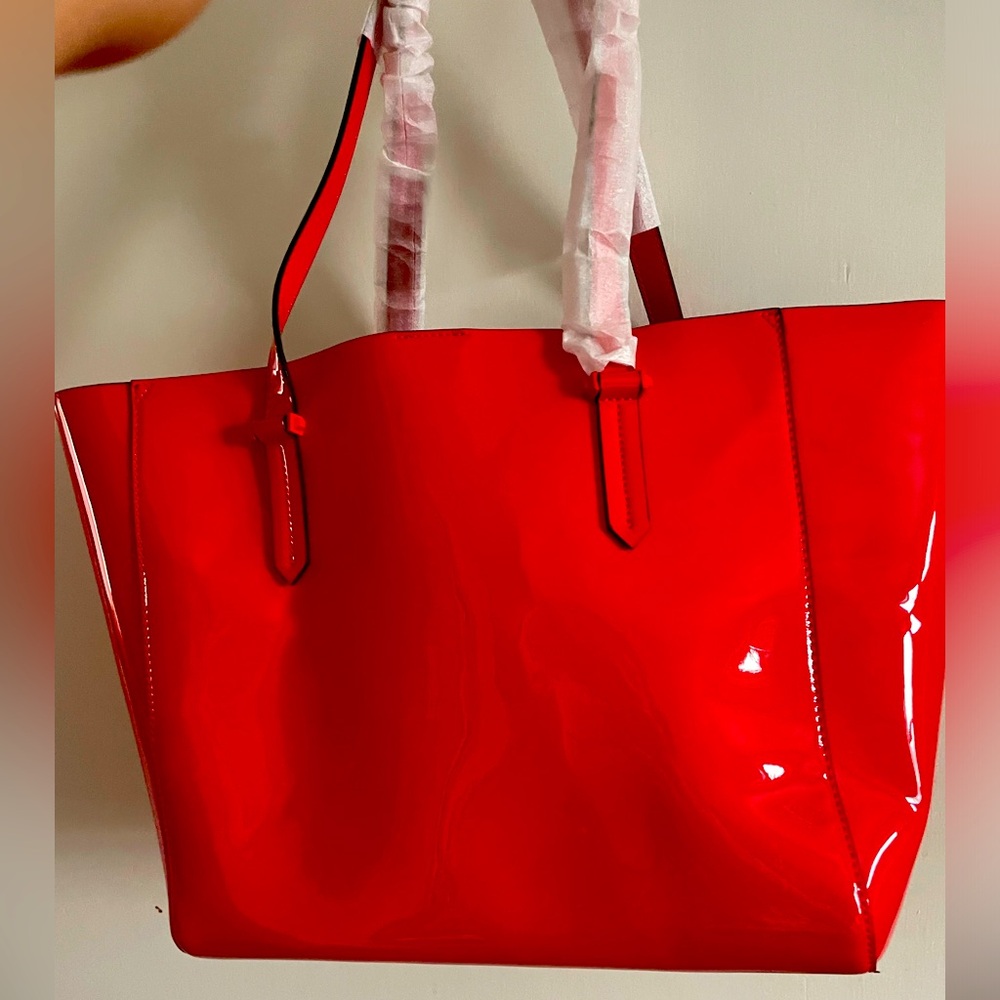 Kendall & Kylie Nwt Candy Apple 🍎 Red Patent Tote